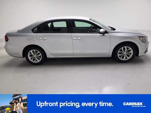 2018 Volkswagen Passat S