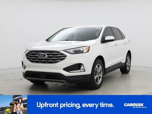 Tan 2022 Ford Edge SEL