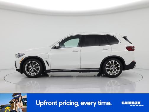 White 2021 BMW X5 PHEV XDrive45e