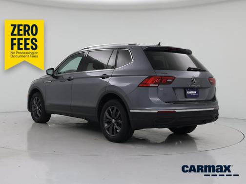 Gray 2023 Volkswagen Tiguan SE