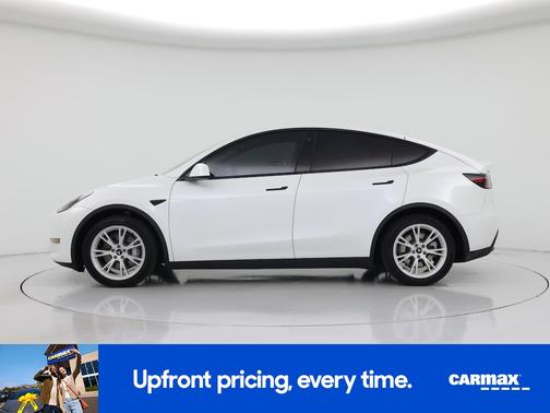 White 2023 Tesla Model Y Long Range