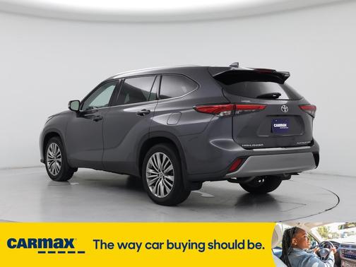 2022 Toyota Highlander Platinum
