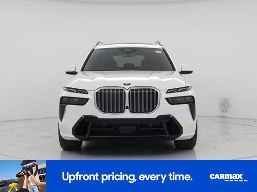 White 2023 BMW X7 xDrive40i