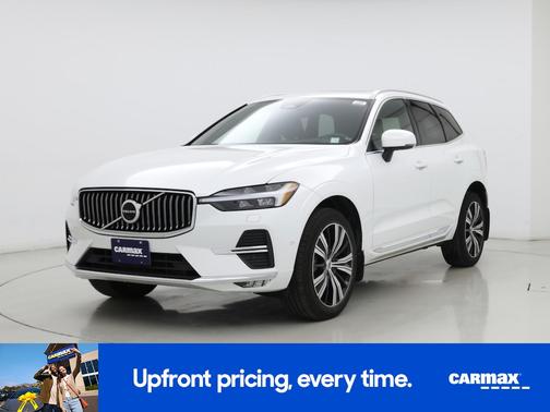 White 2022 Volvo XC60 B6 Inscription