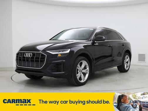 2022 Audi Q8 Premium Plus