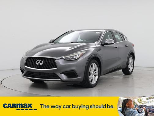 2017 INFINITI QX30 Luxury