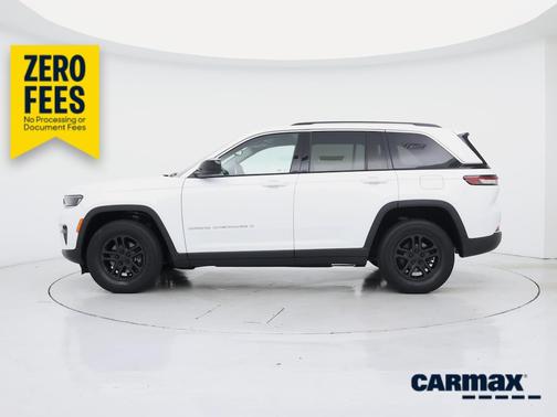 White 2022 Jeep Grand Cherokee Laredo
