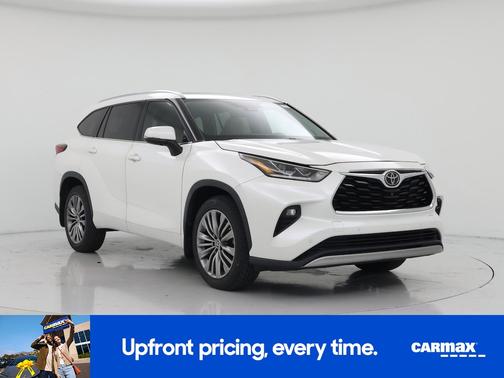 White 2020 Toyota Highlander Platinum