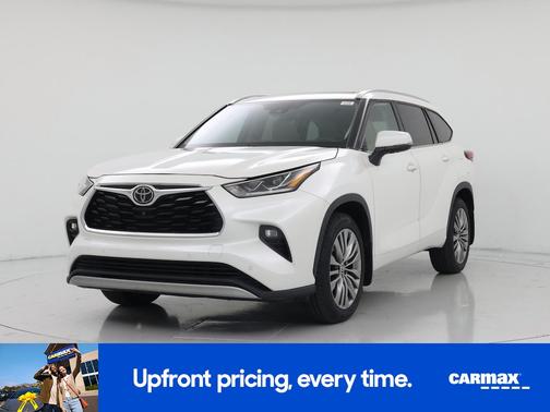 White 2020 Toyota Highlander Platinum