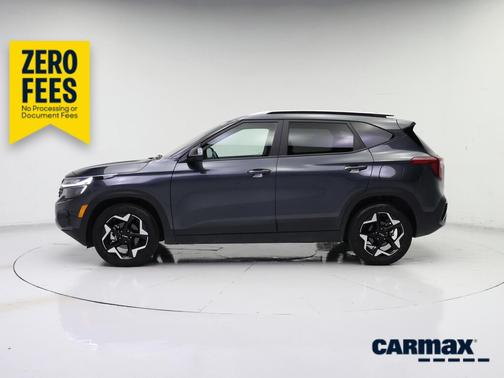Gray 2025 Kia Seltos S