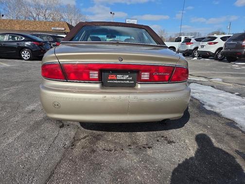 2005 Buick Century Sedan