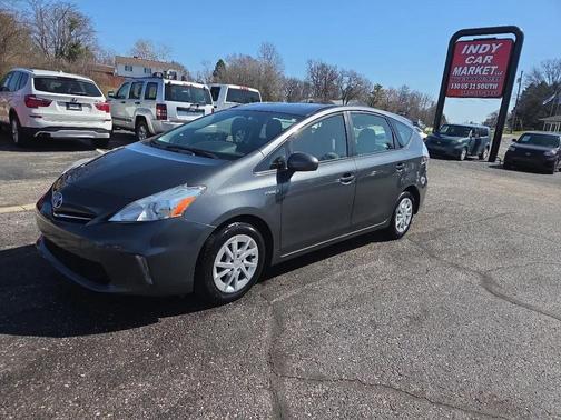 2014 Toyota Prius v Three