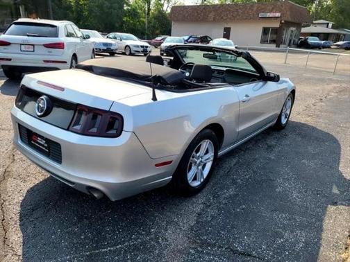 2014 Ford Mustang V6