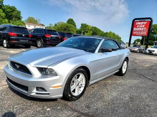 2014 Ford Mustang V6
