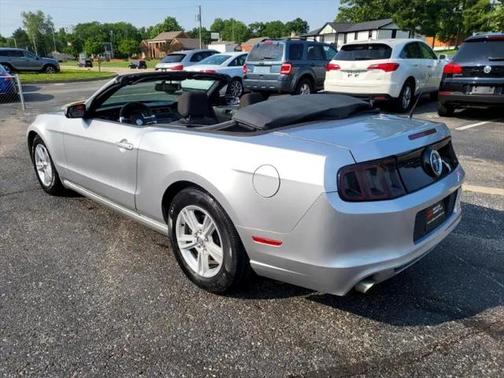2014 Ford Mustang V6