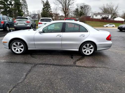 2009 Mercedes-Benz E-Class E350 4MATIC Sedan