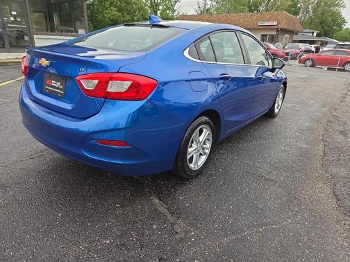 Blue 2016 Chevrolet Cruze LT Auto