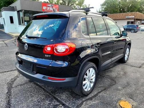 2011 Volkswagen Tiguan SE