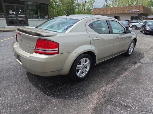 Tan 2009 Dodge Avenger SXT