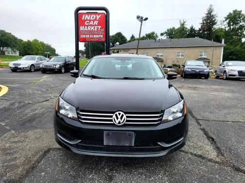 2013 Volkswagen Passat 2.5L Wolfsburg Edition