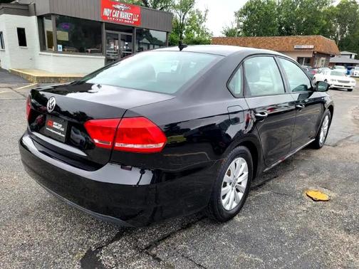 2013 Volkswagen Passat 2.5L Wolfsburg Edition