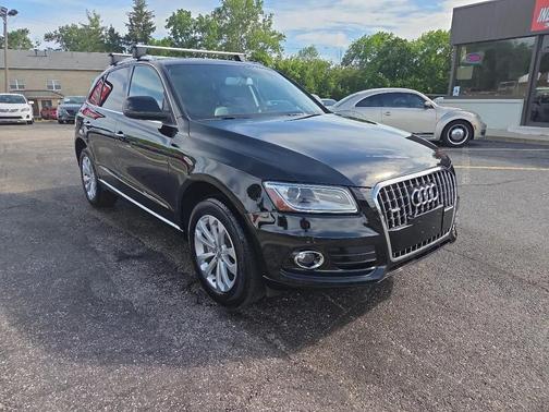 Black 2015 Audi Q5 2.0T Premium