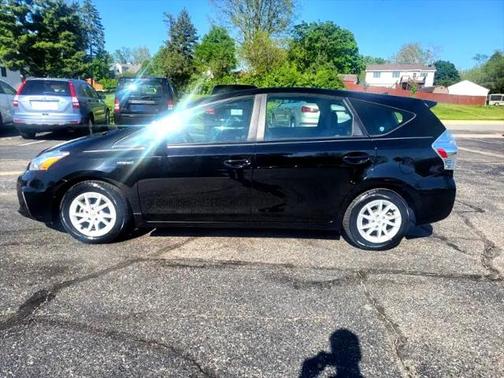 2012 Toyota Prius v Two