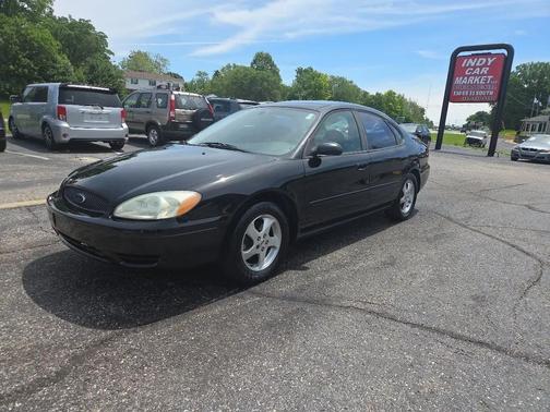 Black Clearcoat 2004 Ford Taurus SES Duratec