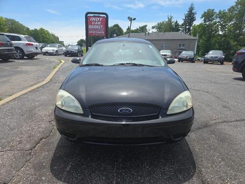 Black Clearcoat 2004 Ford Taurus SES Duratec