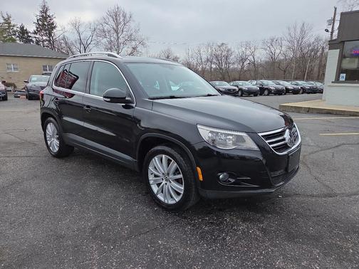 2010 Volkswagen Tiguan SEL
