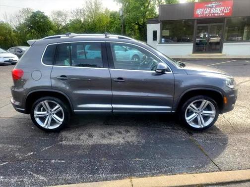 2016 Volkswagen Tiguan R-Line