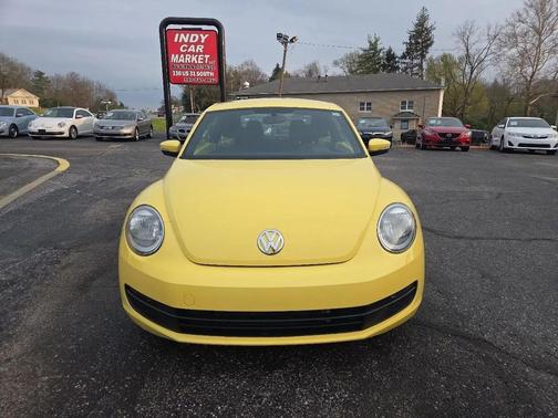 Yellow Rush 2014 Volkswagen Beetle 2.5L