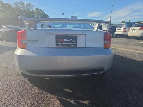 Liquid Silver 2001 Toyota Celica GT
