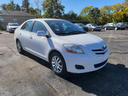 2007 Toyota Yaris Base