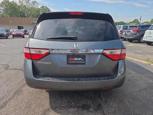 Polished Metal Metallic 2011 Honda Odyssey EX-L
