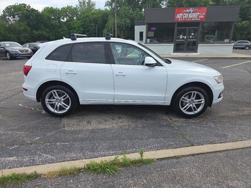 White 2014 Audi Q5 2.0T Premium Plus