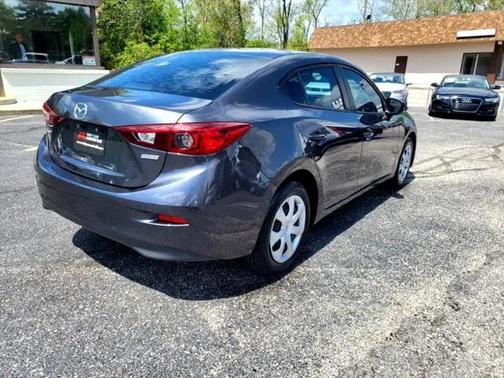 2016 Mazda Mazda3 i Sport