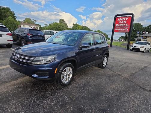 Dark Blue 2014 Volkswagen Tiguan Auto S