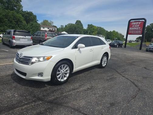 Pearl White 2009 Toyota Venza Base