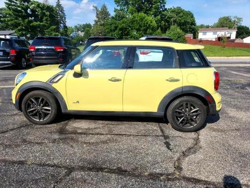 2012 MINI Cooper S Countryman Base