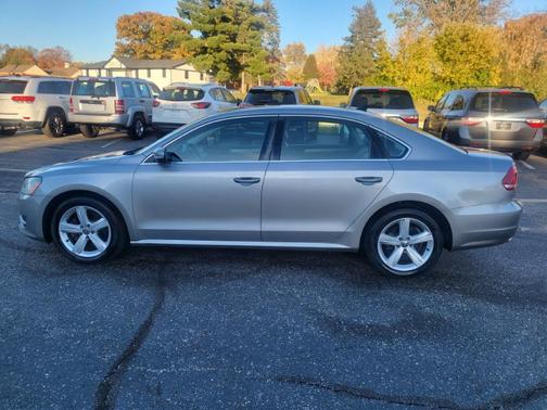 2013 Volkswagen Passat 2.5 SE