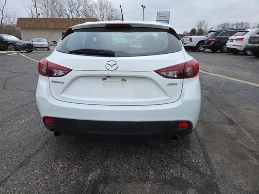 2016 Mazda Mazda3 i Sport