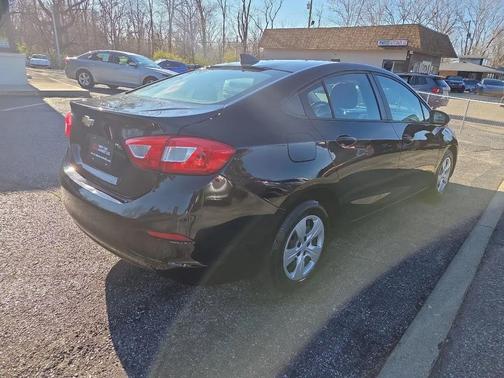2017 Chevrolet Cruze LS