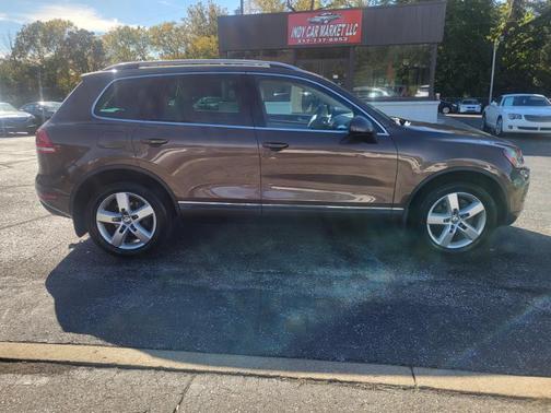 2012 Volkswagen Touareg TDI Lux
