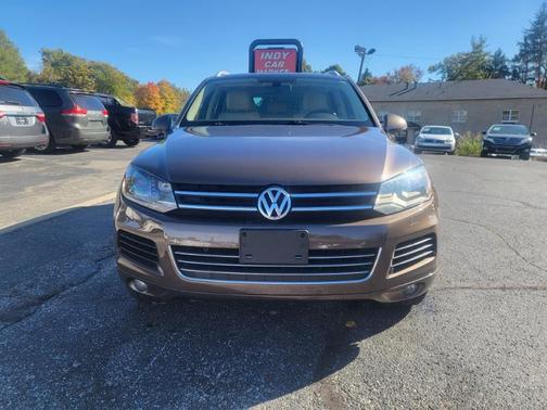 2012 Volkswagen Touareg TDI Lux