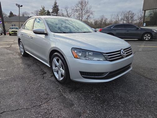 2012 Volkswagen Passat 2.5 SE