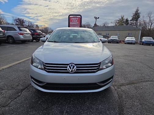 2012 Volkswagen Passat 2.5 SE