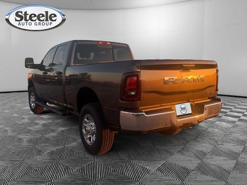 2025 RAM 2500 Tradesman Crew Cab 4x4 6'4' Box