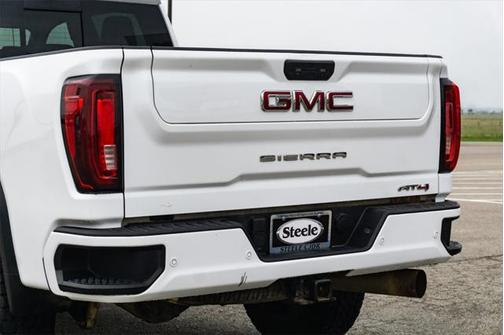 2023 GMC Sierra 2500 AT4