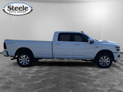 2025 RAM 2500 Laramie Crew Cab 4x4 8' Box